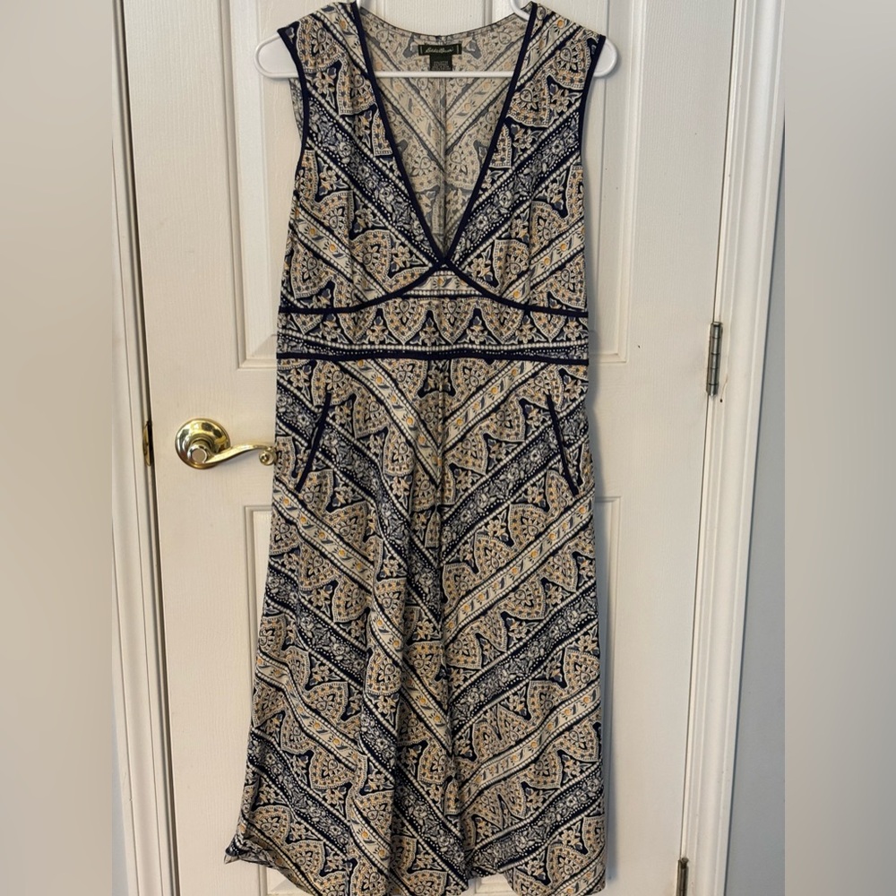 Comfy & Cute Eddie Bauer Printed Dress 💙